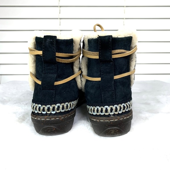 UGG Cove 5178 Ankle Snow/Winter Boots, size 8 - Picture 8 of 13